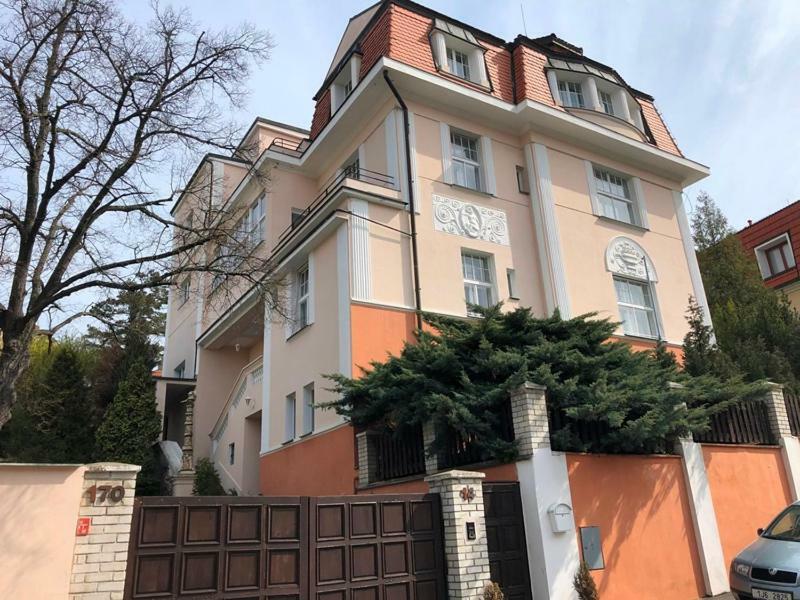 Rooms In Prague-Big+Comfy Ngoại thất bức ảnh