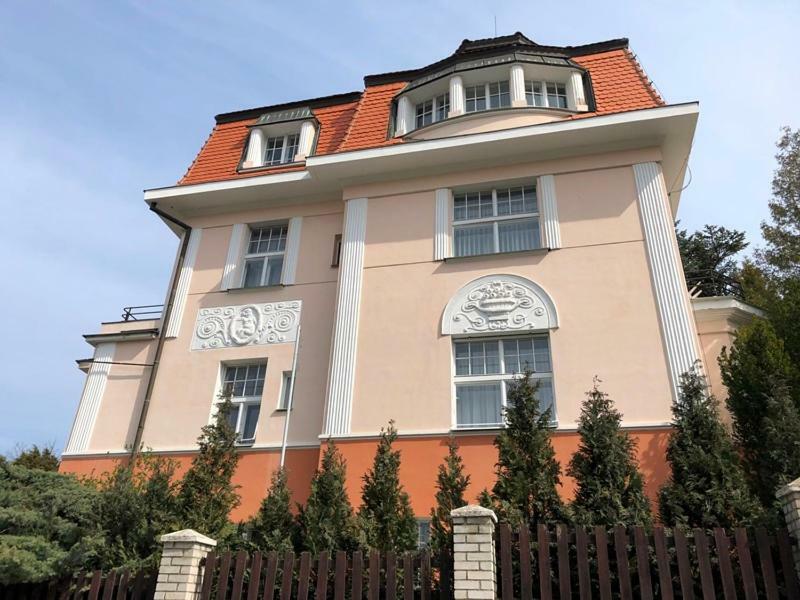 Rooms In Prague-Big+Comfy Ngoại thất bức ảnh