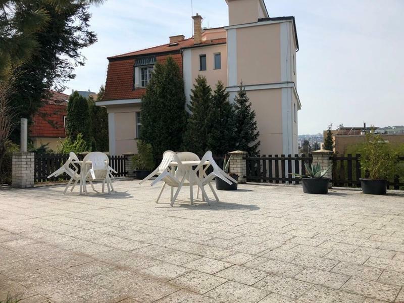 Rooms In Prague-Big+Comfy Ngoại thất bức ảnh