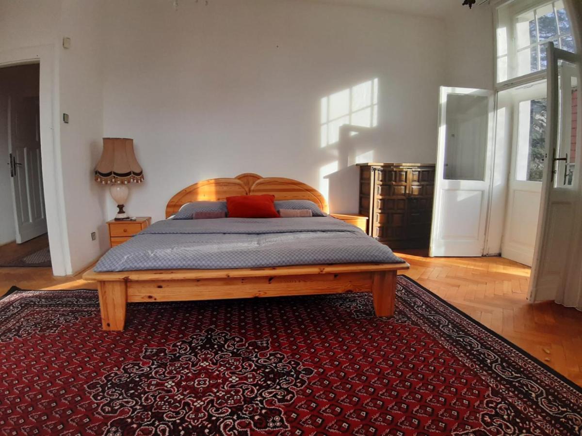 Rooms In Prague-Big+Comfy Ngoại thất bức ảnh