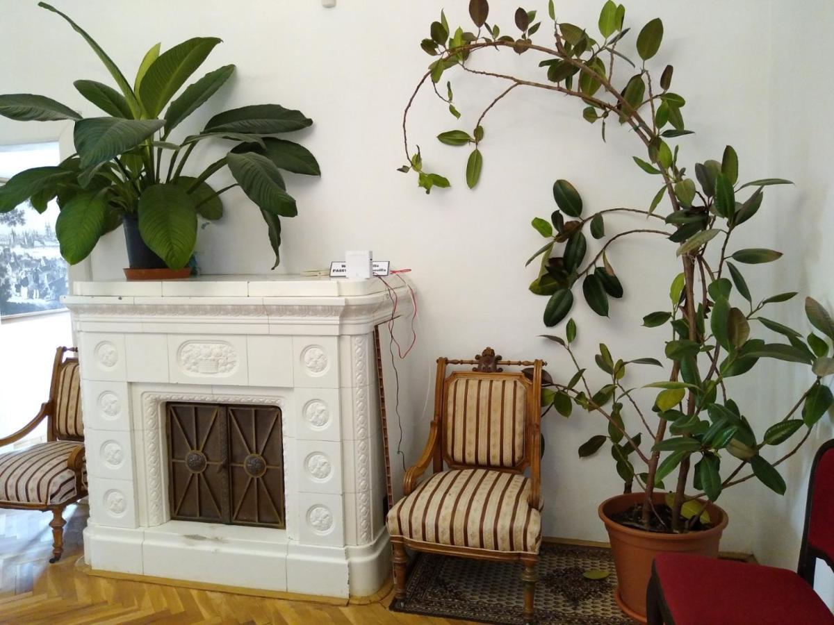 Rooms In Prague-Big+Comfy Ngoại thất bức ảnh