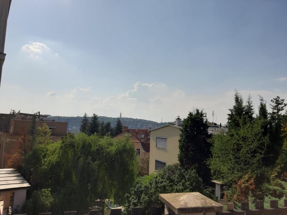 Rooms In Prague-Big+Comfy Ngoại thất bức ảnh
